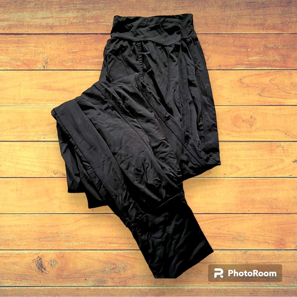 ‼️SOLD‼️ 𝙀𝙐𝘾 - 𝙕𝙔𝙄𝘼 Black Jogger in a Bottle 2 - 𝙇𝘼𝙍𝙂𝙀